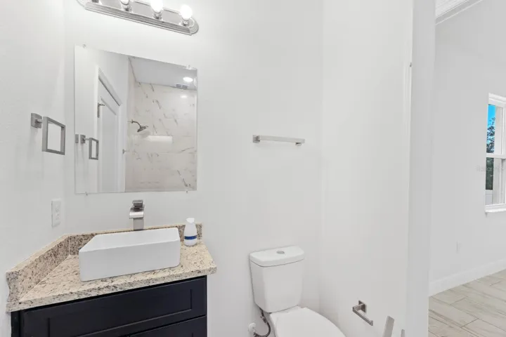 BATHROOM 3 ENSUITE BATH