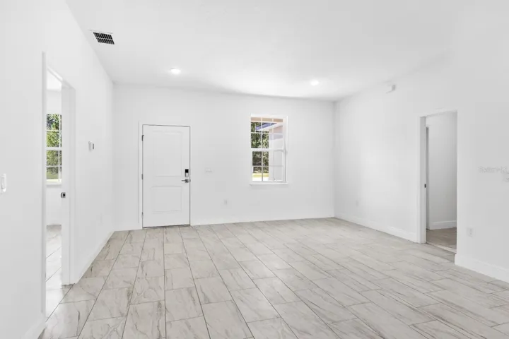 TO FRONT DOOR