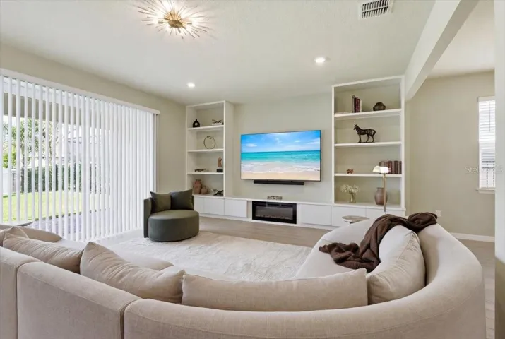 BUILT-INS IN FAMILY ROOM