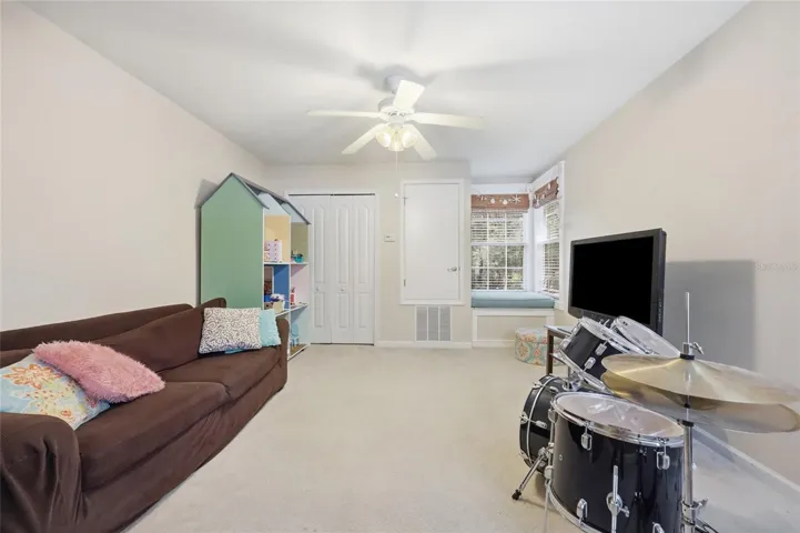 Bonus room/loft