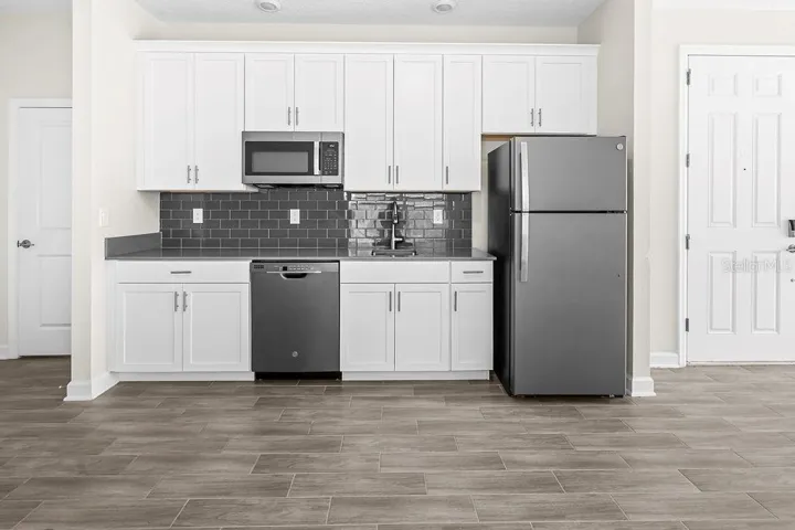 Kitchenette Private Suite