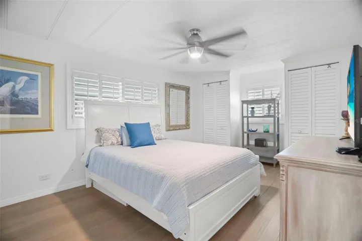 Primary bed with ensuite
