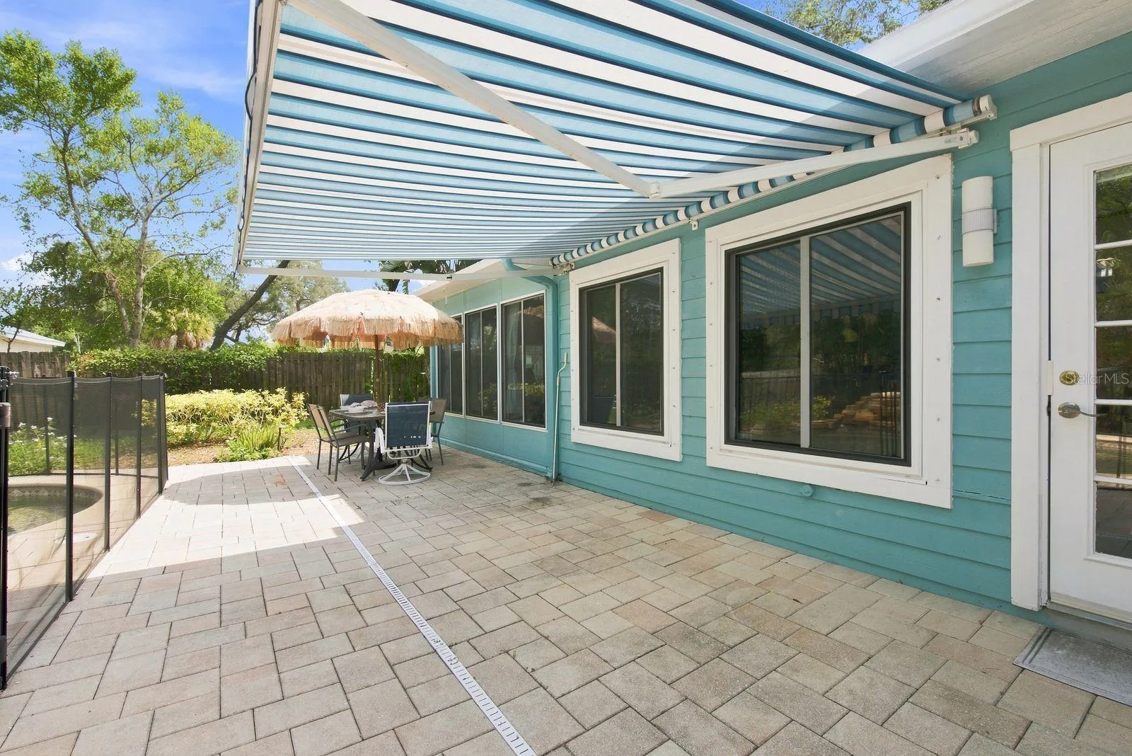 Custom Sunsetter Automatic Shade