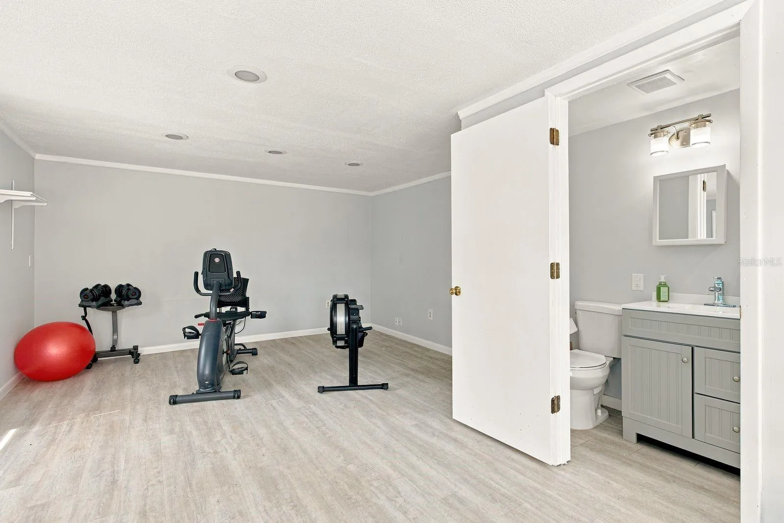 Pool House (Exercise Area etc.)