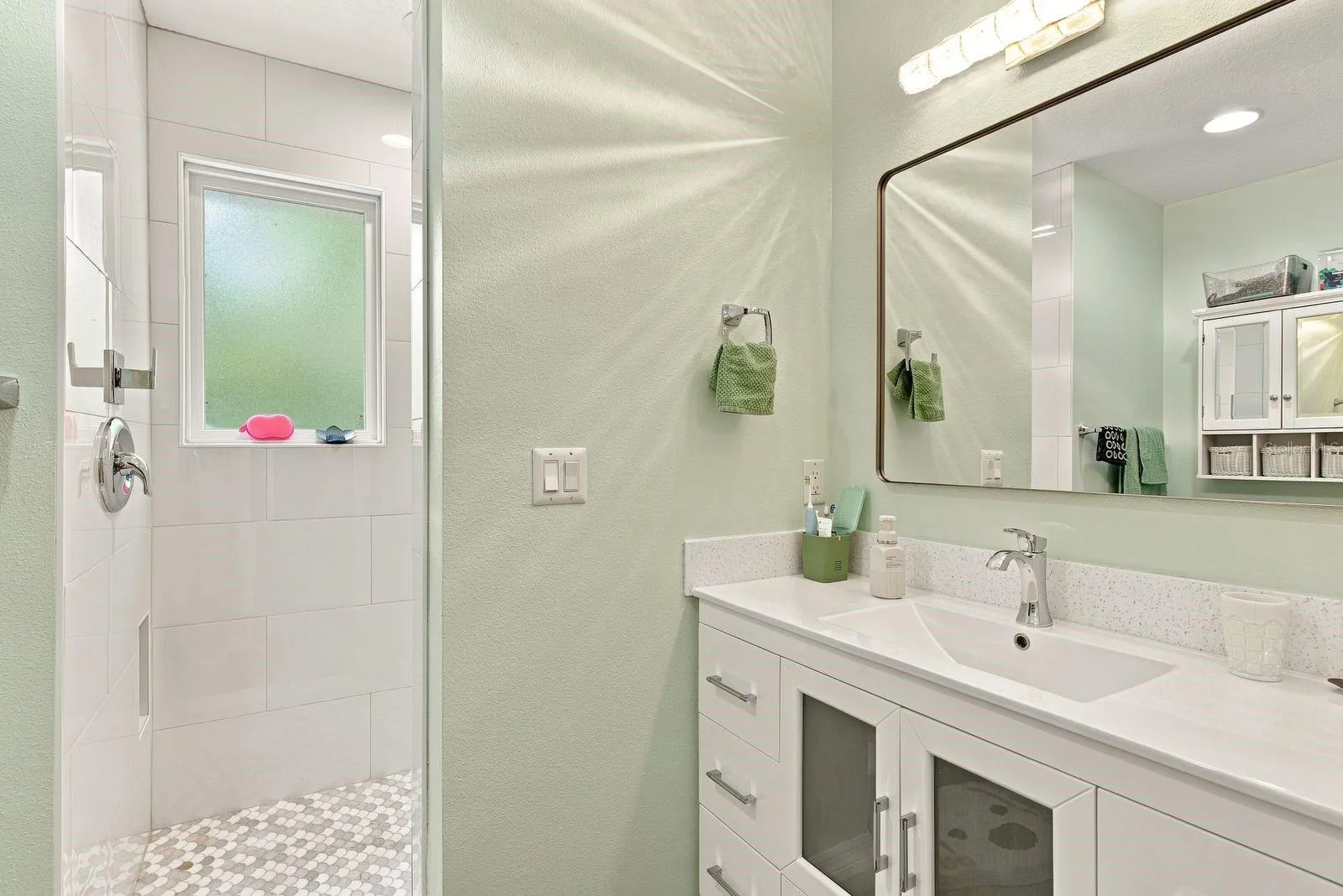 2nd Primary Bath