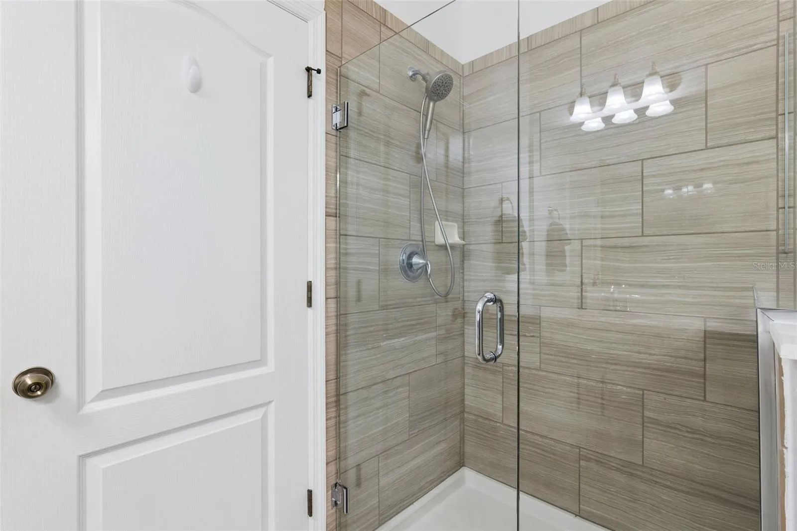 Primary en suite Bathroom