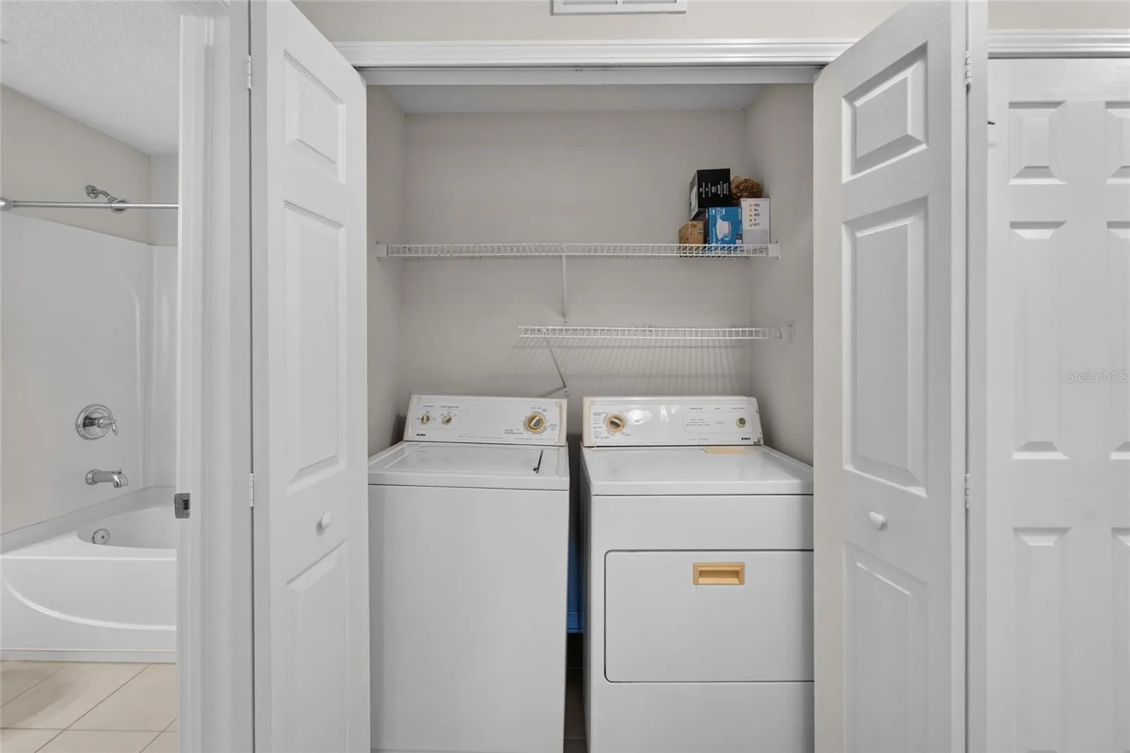Washer/Dryer closet