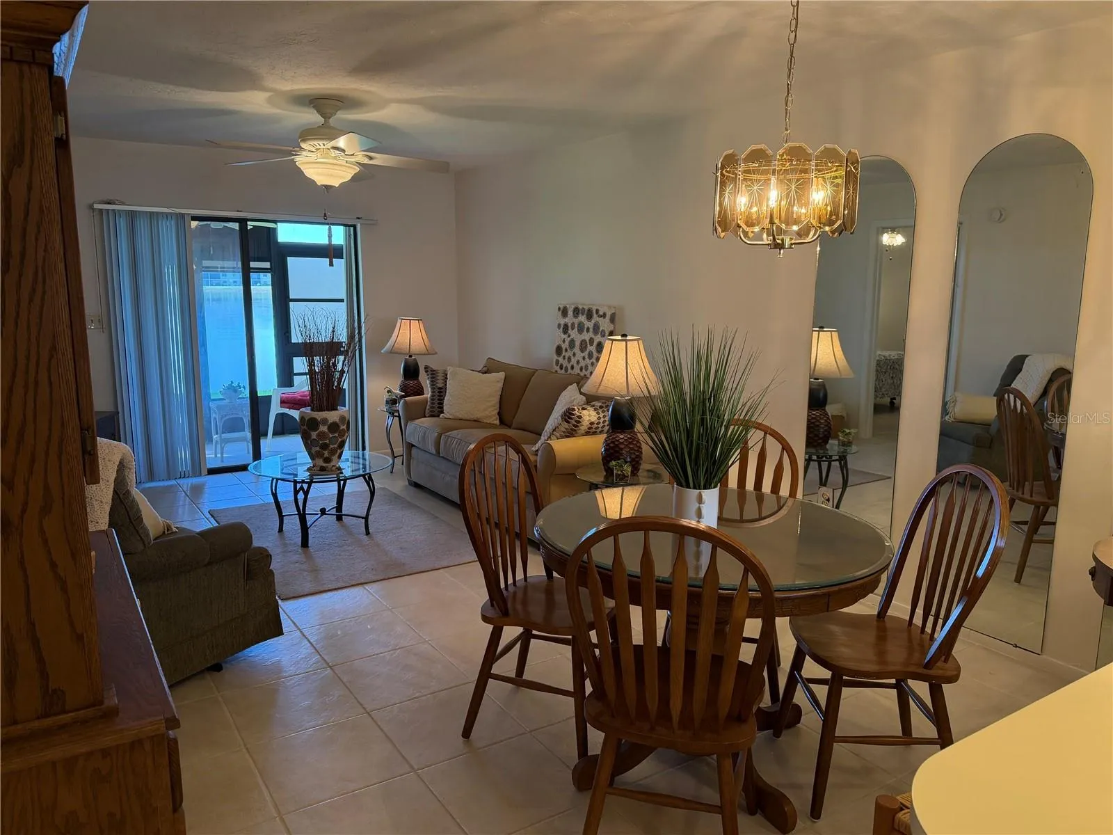 Living Room Open to Lanai......Lake Views