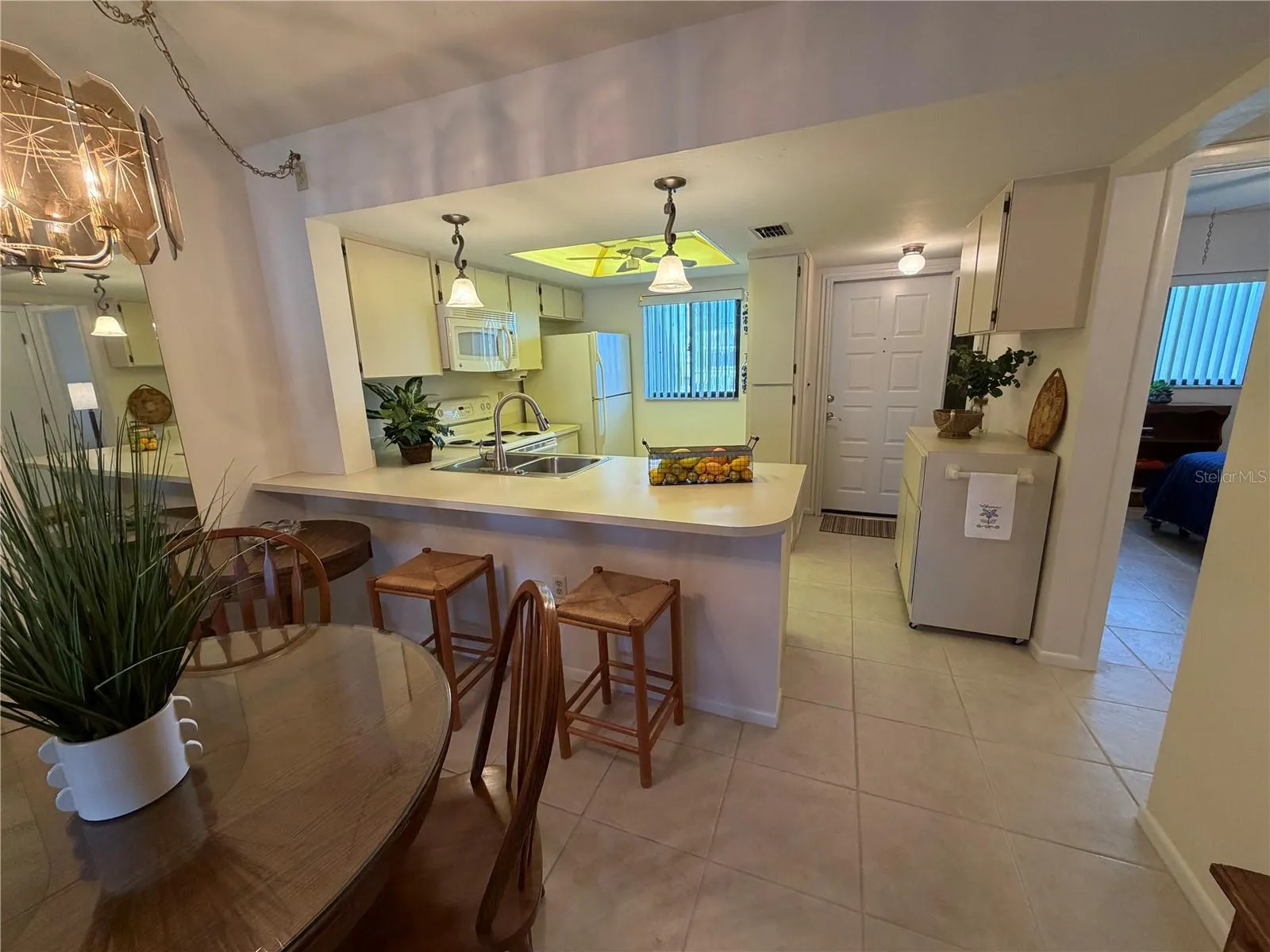 Dining Room and Kitchen with Breakfast Bar