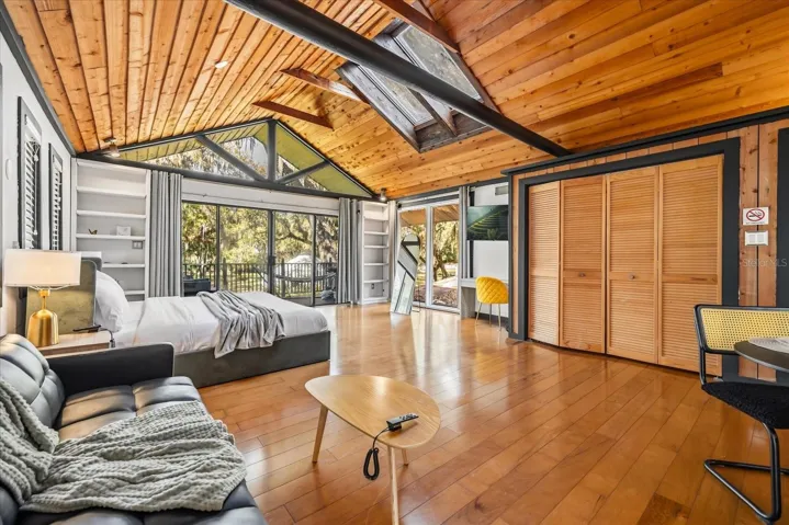 Second Floor Private Studio