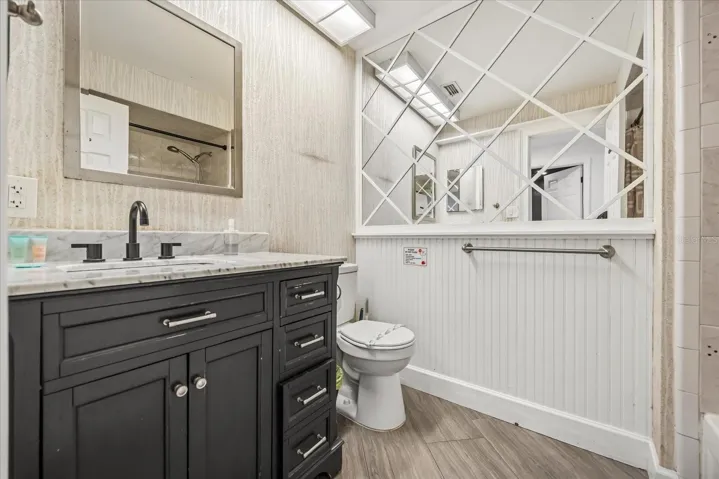 Main House Guest Bathroom