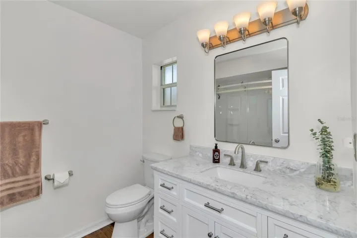 2nd master bath - same upgraded bathroom finishes