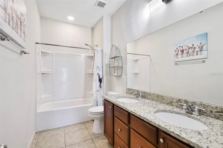 SPARE BATHROOM