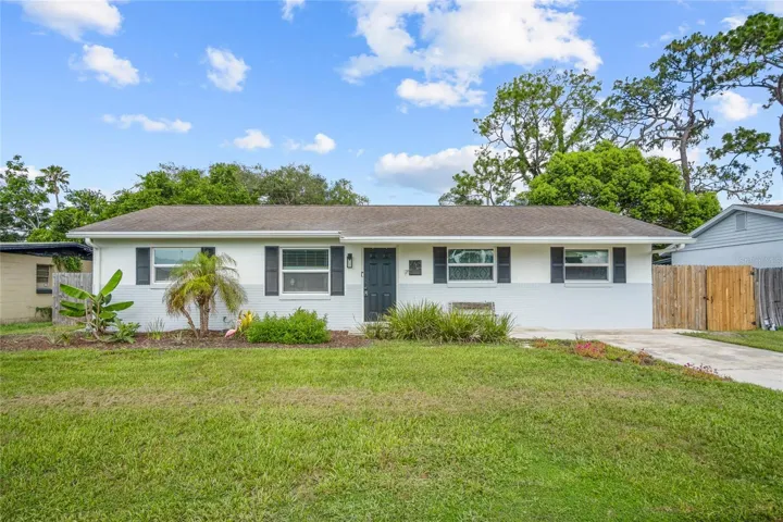 A well maintained home waiting for the next homeowner to come and love it!