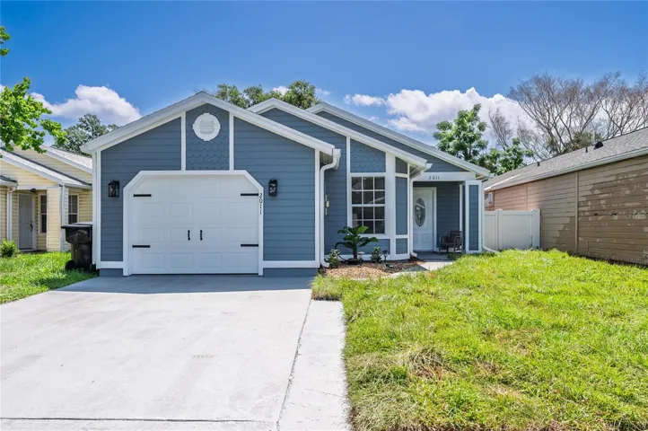 Double driveway with one car garage