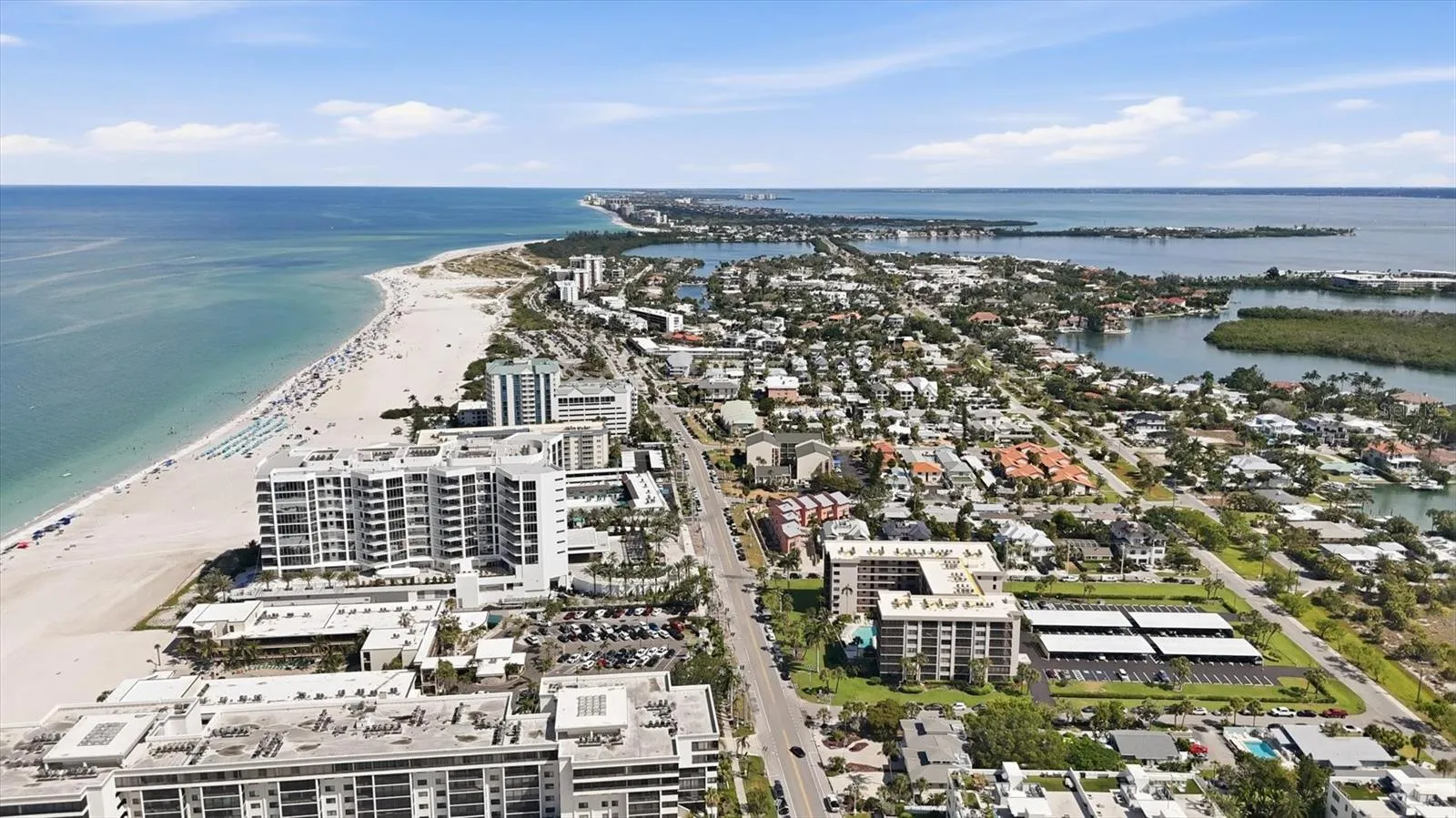 Lido Beach Resort and St. Armand Circle are your neighbors.