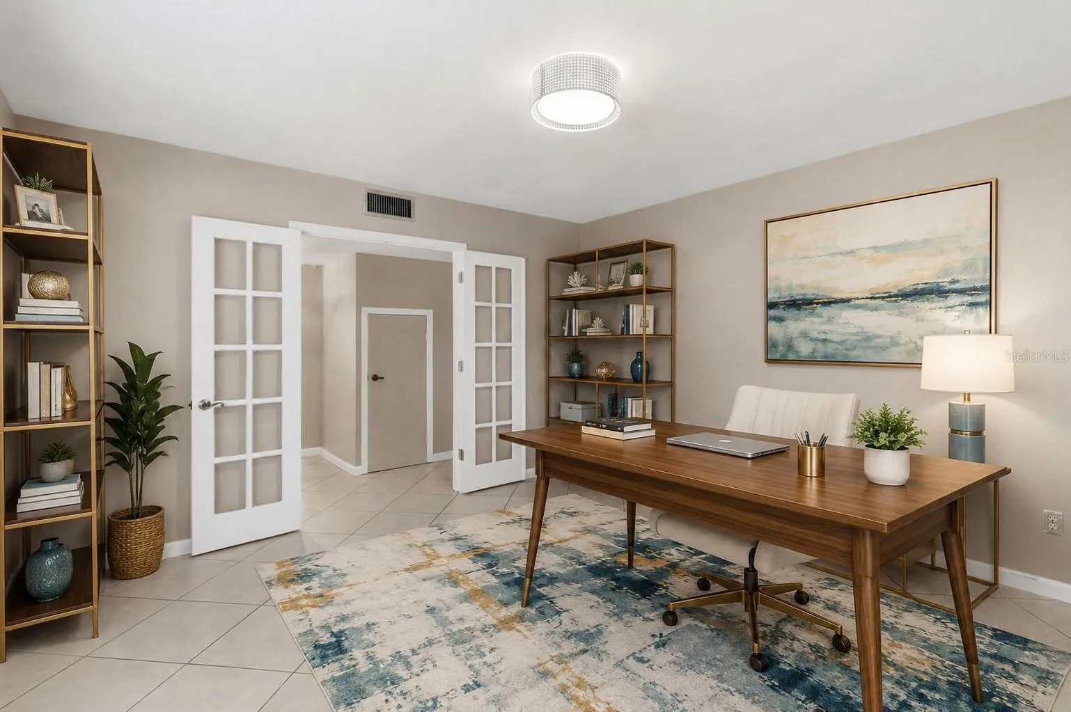 Office/flex space- staged