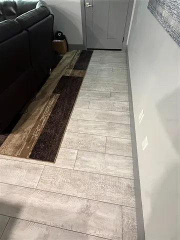 LVT