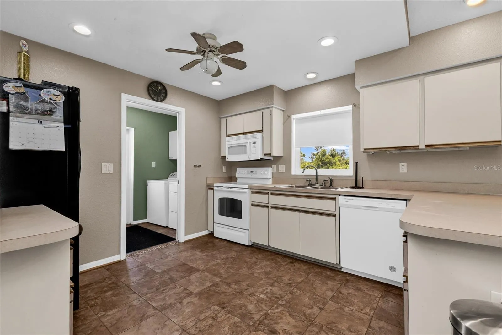 Kitchen and laundry