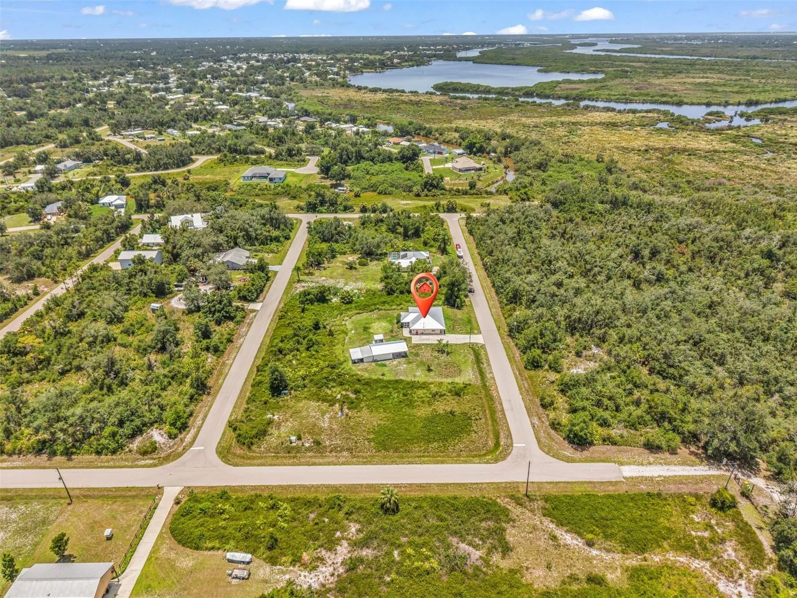 Located in Peace River Shores near Jim Long lake