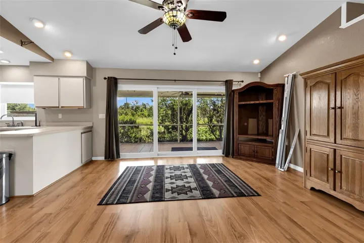 Dinette with access to screened back patio