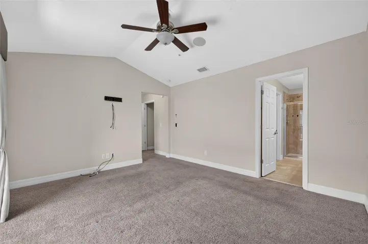 Primary en-suite