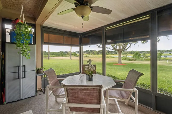 Lanai overlooking the Lake Alden