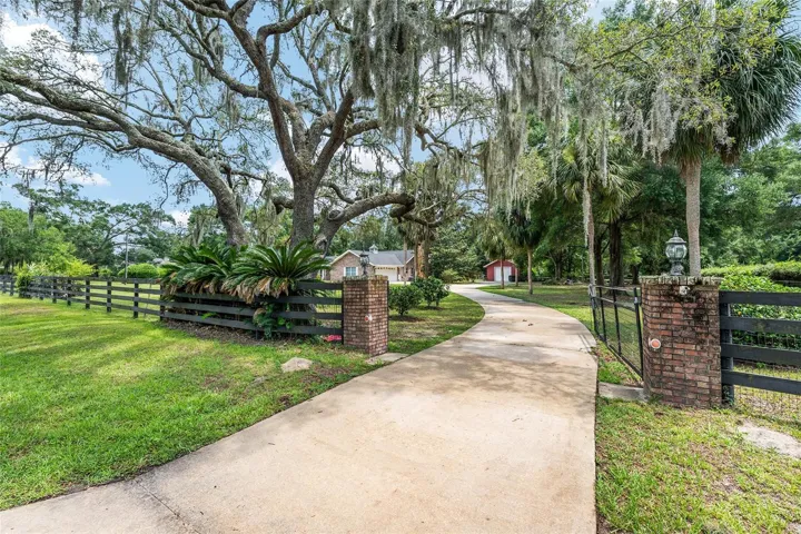 Front Entry/Gate