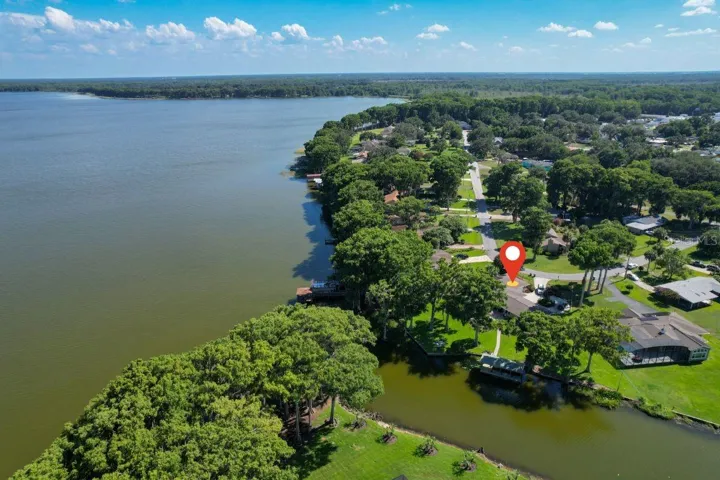 Lake Harris at your doorstep