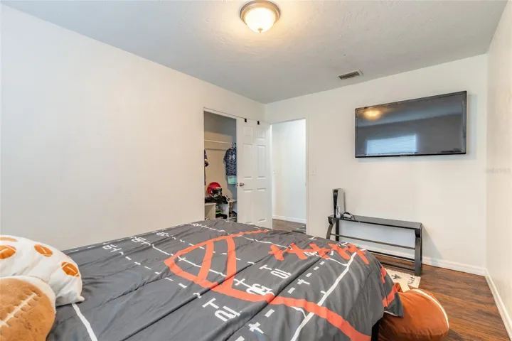 2nd Bedroom