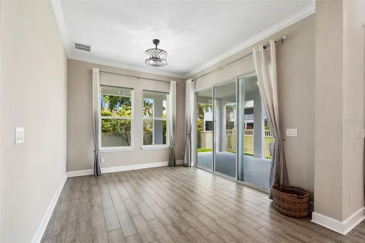 Dining space off kitchen