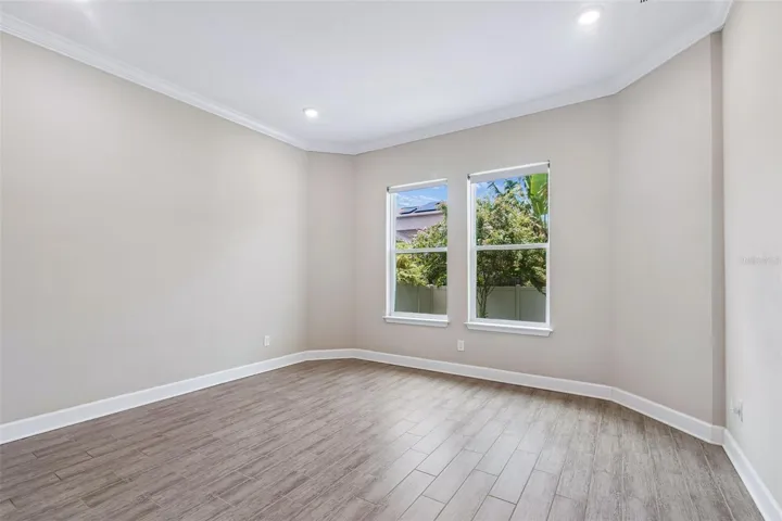 1st Floor primary suite