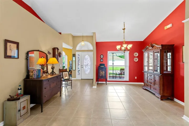 living room/dining room