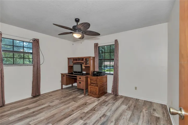 Guest bedroom