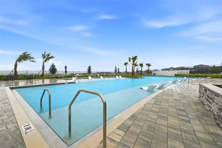 Clubhouse sits high and overlooks Lake Apopka