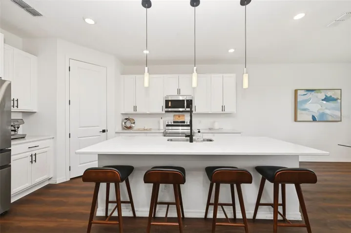 Beautiful Quartz Counters - Huge Island