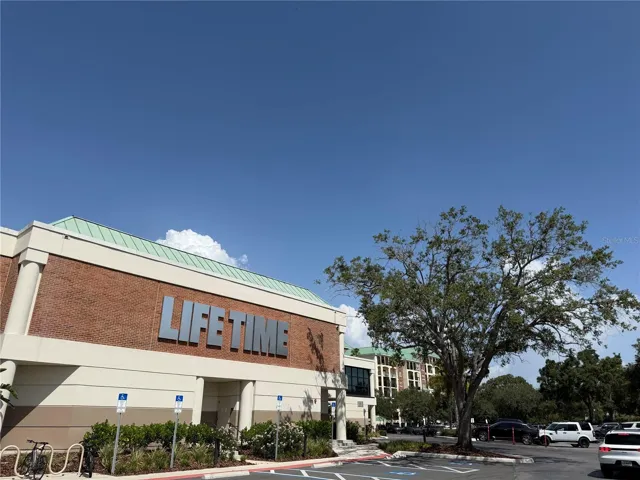Lifetime Club nearby by foot