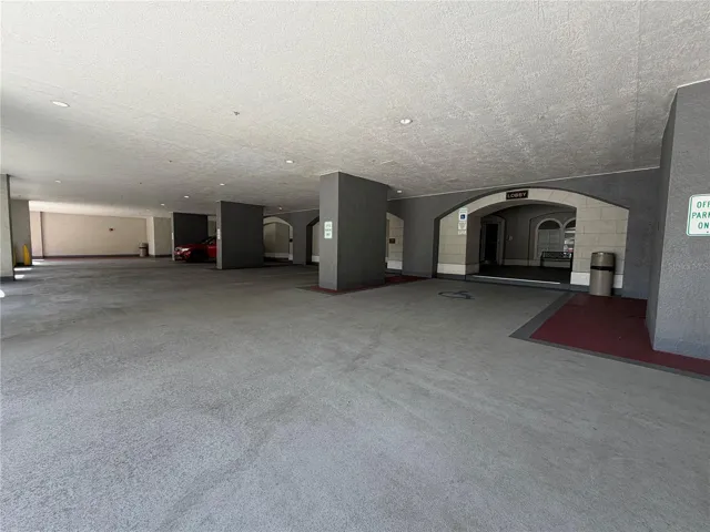 Lobby Parking