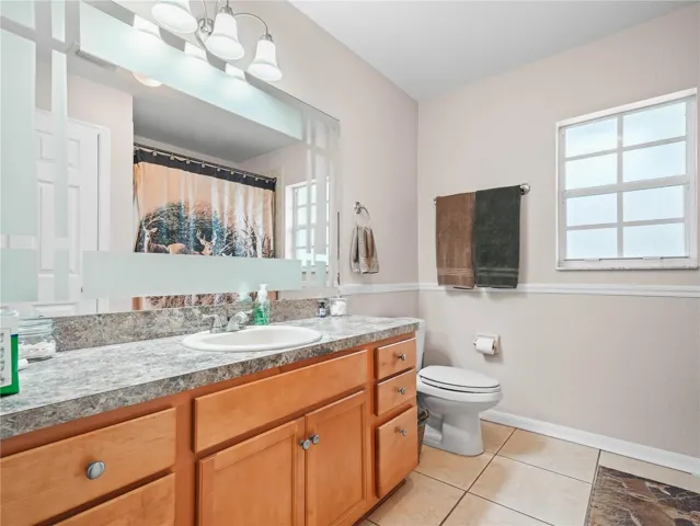 2nd Bathroom