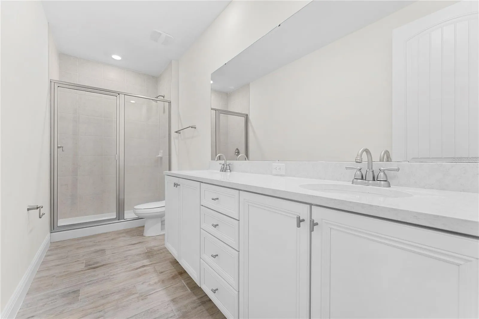 Primary Suite - Bathroom (upstairs)