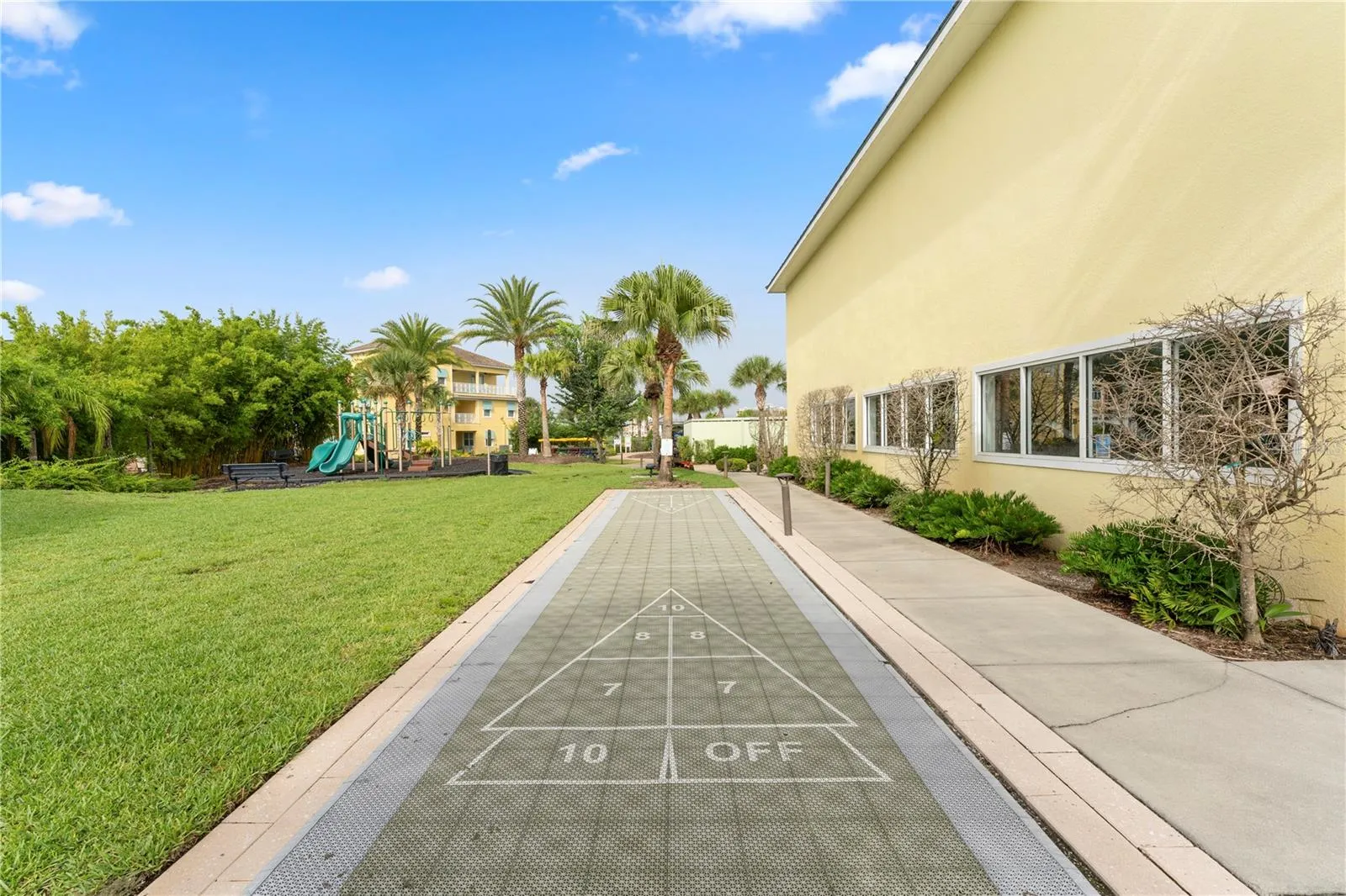 Fins Up Club Amenities