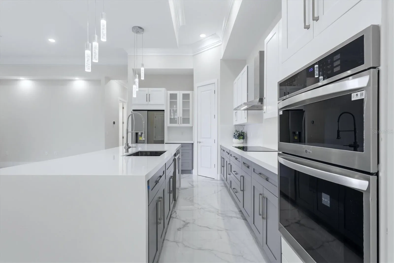 Side Kitchen view