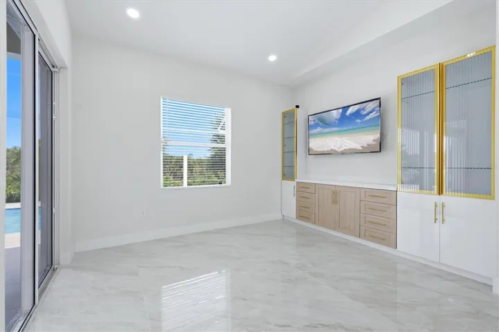 Multiple built-ins for dining area