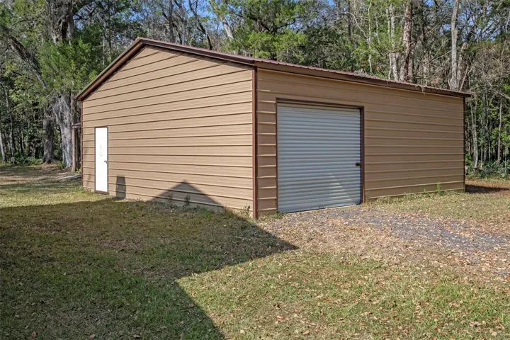 30' x 30' Metal Building