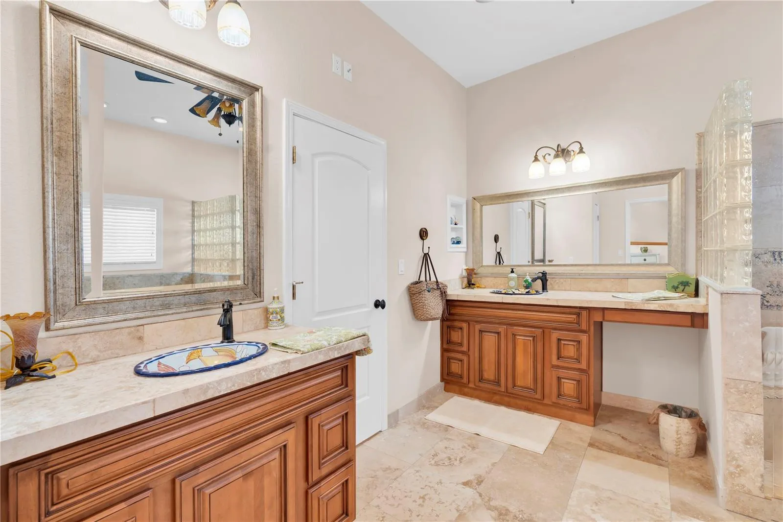 Primary bath
