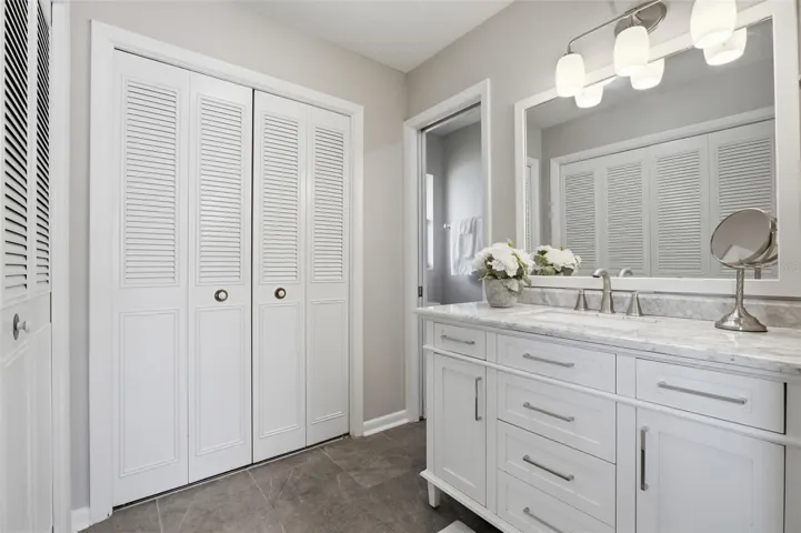 Dual closets