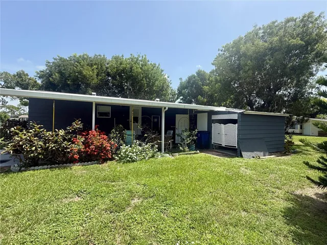 Side Yard/Carport