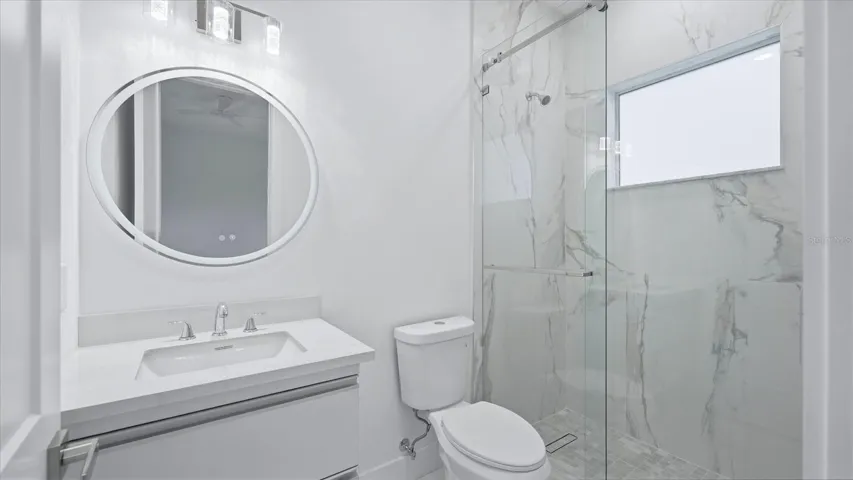 Full bath bedroom 3
