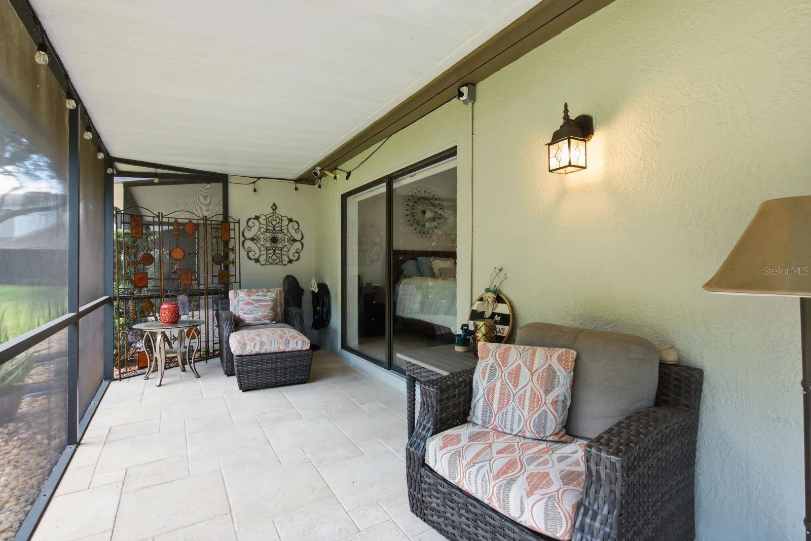 well sized screened in patio with privacy