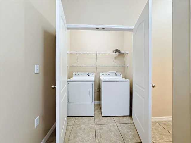Interior washer/dryer closet